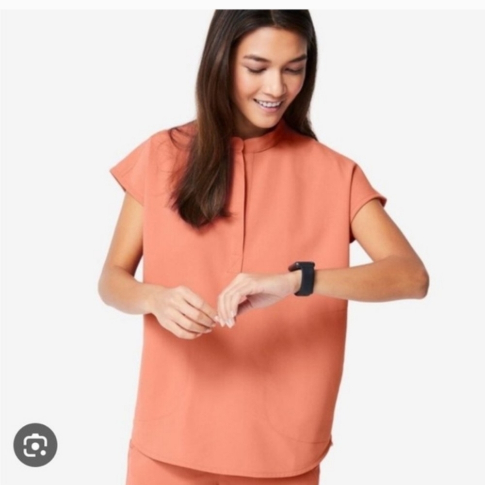 FIGS OG coral set Livingston & Rafaela